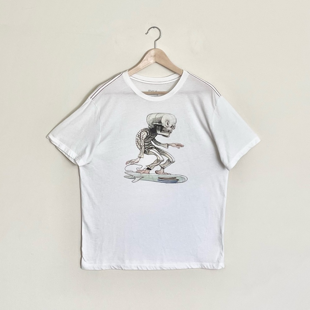 RVCA Jeff McMillan Skull Surfer Graphic White T Shirt Men’s size Large Slim Fit